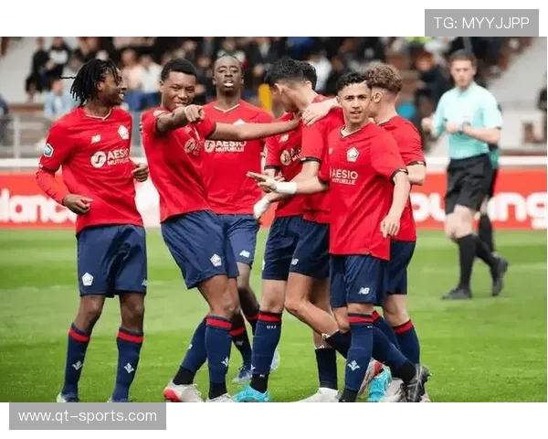 朗斯战胜雷恩，圣马克西曼首秀助力争冠球队